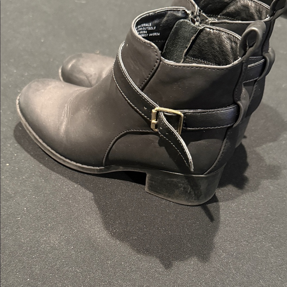 The Children's Place Black Kids Boots